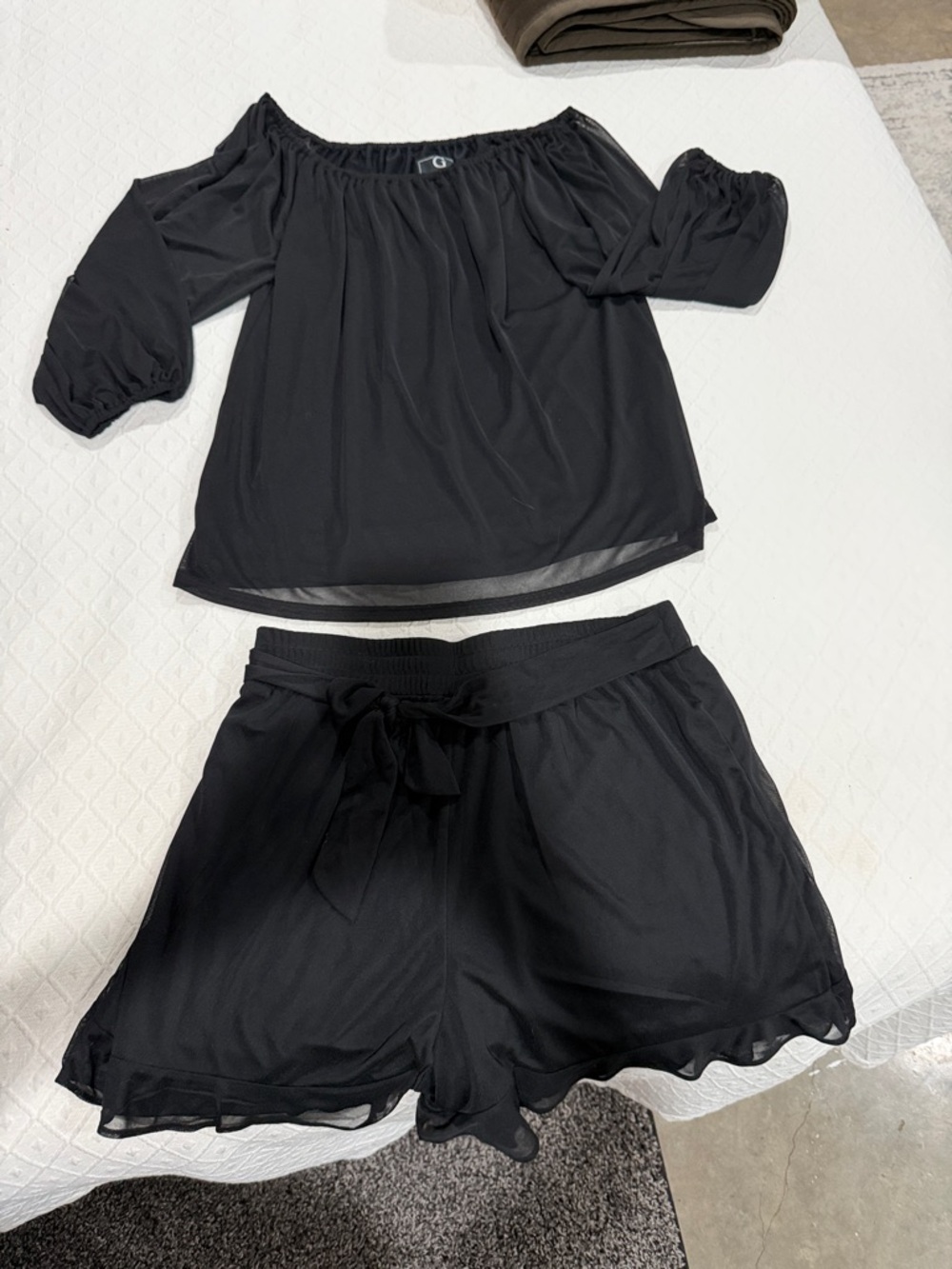 G by Giuliana Black Off-Shoulder Two-Piece Shorts Set
